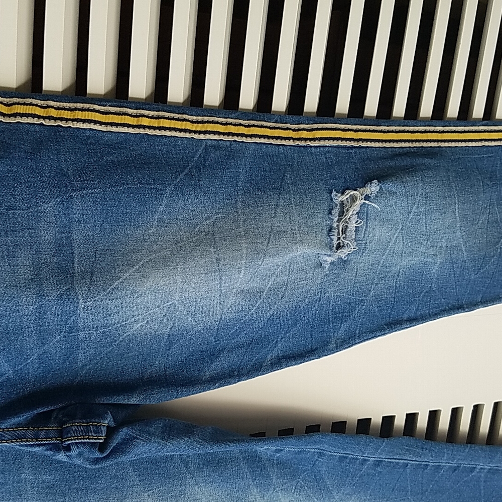 Jeans - Picture 6 of 7